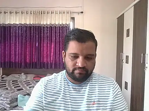 Snapshot of dhruv_love chatting on 11-14-25, 04:11 dhruv love online show from 11-14-25, 04:11