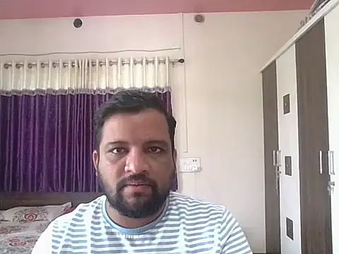 Snapshot of dhruv_love chatting on 11-17-25, 07:58 dhruv love online show from 11-17-25, 07:58