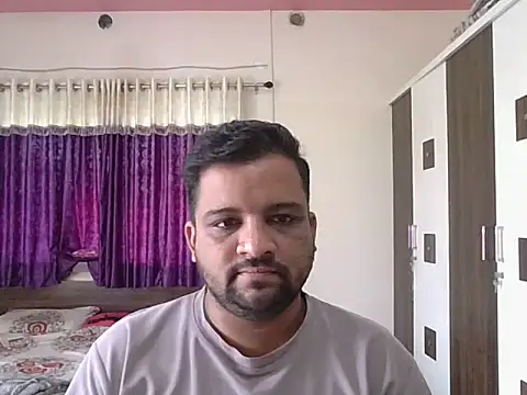 Snapshot of dhruv_love chatting on 11-28-25, 04:37 dhruv love online show from 11-28-25, 04:37
