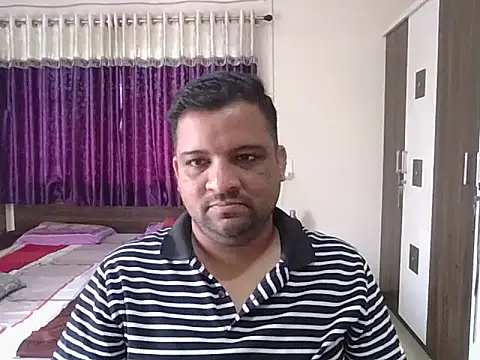 Snapshot of dhruv_love chatting on 02-19-26, 04:30 dhruv love online show from 02-19-26, 04:30