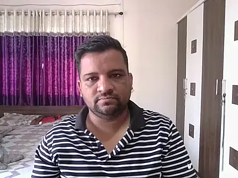 Snapshot of dhruv_love chatting on 02-25-26, 04:11 dhruv love online show from 02-25-26, 04:11