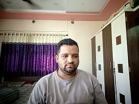 Snapshot of dhruv_love chatting on 02-26-26, 04:11 dhruv love online show from 02-26-26, 04:11