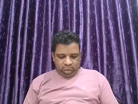Snapshot of dhruv_love chatting on 04-26-26, 05:54 dhruv love online show from 04-26-26, 05:54
