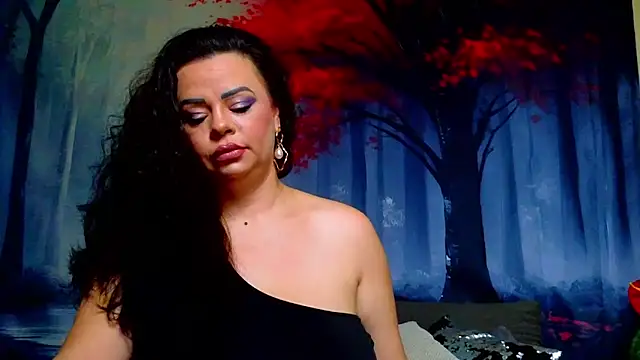 Snapshot of ElizabethEven chatting on 01-06-26, 08:01 ElizabethEven online show from 01-06-26, 08:01