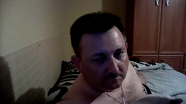 Snapshot of Novy73 chatting on 09-20-25, 10:44 Novy73 online show from 09-20-25, 10:44