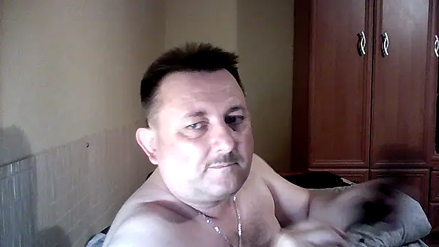 Snapshot of Novy73 chatting on 10-01-25, 09:21 Novy73 online show from 10-01-25, 09:21