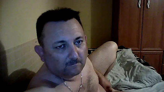 Snapshot of Novy73 chatting on 10-28-25, 11:51 Novy73 online show from 10-28-25, 11:51