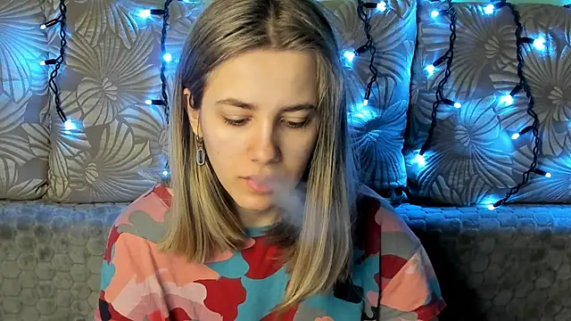 MaggieCake online show from 03-11-25, 07:26