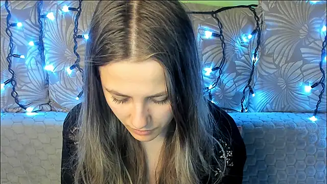 MaggieCake online show from 04-30-26, 01:12