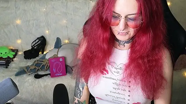 Ginger Stay online show from 10-23-25, 08:51