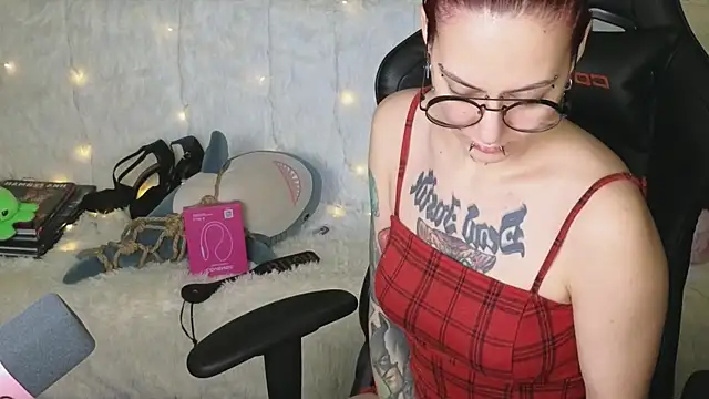 Ginger Stay online show from 11-02-25, 09:11