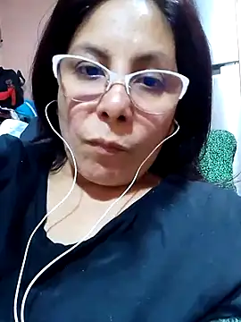 Snapshot of Anypink chatting on 01-14-25, 02:08 Anypink online show from 01-14-25, 02:08