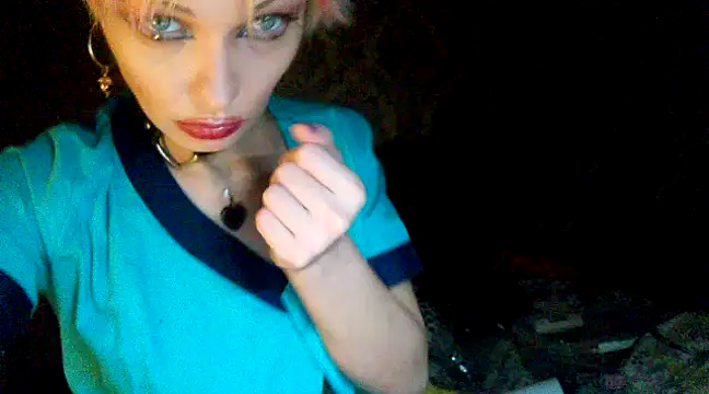 Snapshot of WildMissNiks chatting on 12-03-24, 11:55 WildMissNiks online show from 12-03-24, 11:55