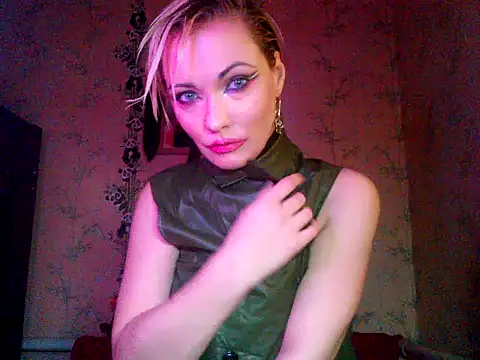 Snapshot of WildMissNiks chatting on 11-13-25, 07:51 WildMissNiks online show from 11-13-25, 07:51