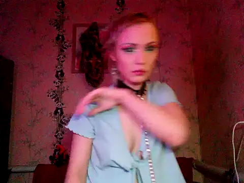 Snapshot of WildMissNiks chatting on 11-29-25, 09:34 WildMissNiks online show from 11-29-25, 09:34