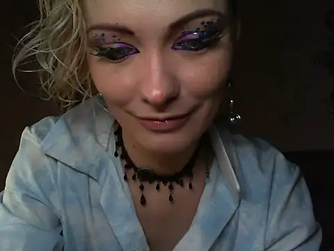 WildMissNiks online show from 05-25-26, 06:41
