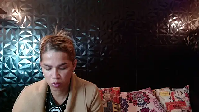 PINK  LOLA1 online show from 06-11-26, 12:32