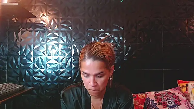 PINK  LOLA1 online show from 06-11-26, 02:53