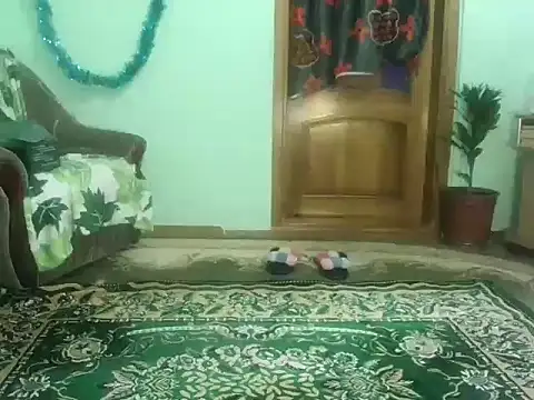 Snapshot of AngelTough20 chatting on 12-28-24, 04:41 AngelTough20 online show from 12-28-24, 04:41