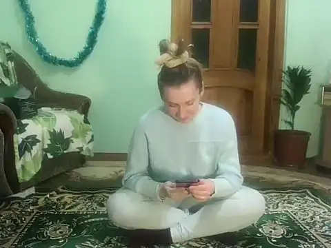 Snapshot of AngelTough20 chatting on 12-30-24, 08:47 AngelTough20 online show from 12-30-24, 08:47