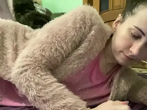 Snapshot of AngelTough20 chatting on 11-15-25, 10:59 AngelTough20 online show from 11-15-25, 10:59