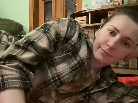 Snapshot of AngelTough20 chatting on 05-18-26, 12:07 AngelTough20 online show from 05-18-26, 12:07