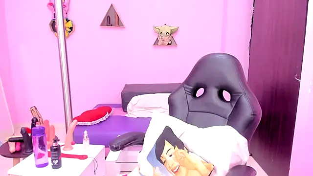 MATURE WHOR33 online show from 03-01-25, 11:50