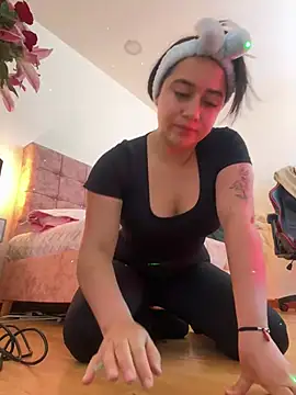 Snapshot of KallyMyller1 chatting on 02-18-25, 07:19 KallyMyller1 online show from 02-18-25, 07:19