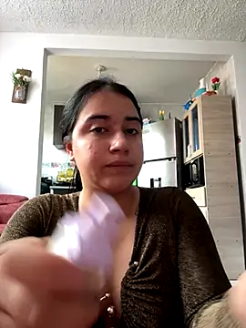 Snapshot of KallyMyller1 chatting on 11-07-25, 07:36 KallyMyller1 online show from 11-07-25, 07:36