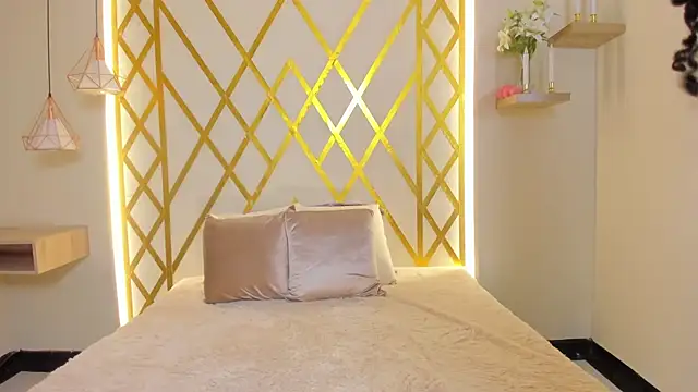 maryevans  online show from 01-07-26, 12:40