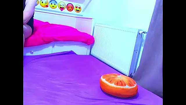 Snapshot of evehotty chatting on 02-13-26, 08:05 evehotty online show from 02-13-26, 08:05