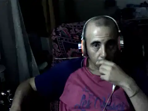 Snapshot of big_heart chatting on 07-14-26, 04:13 big heart online show from 07-14-26, 04:13