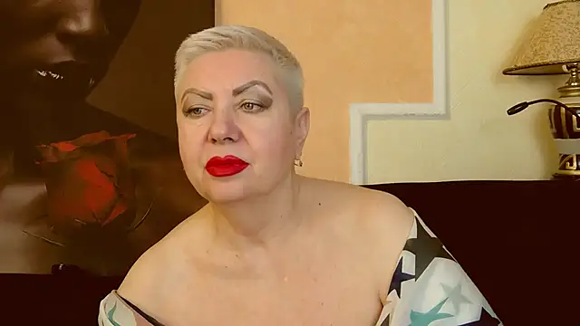 LadyPosh online show from 03-13-25, 04:27