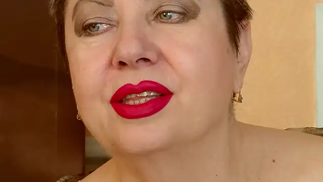 LadyPosh online show from 06-25-26, 09:30
