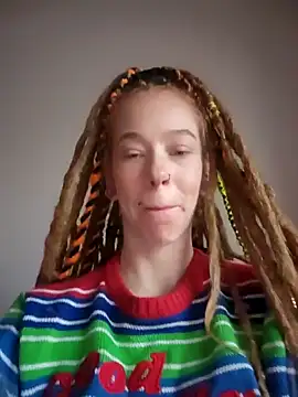 LucidLucy online show from 10-21-25, 01:01