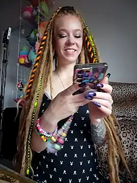 LucidLucy online show from 10-24-25, 01:51