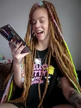 LucidLucy online show from 11-28-25, 02:09