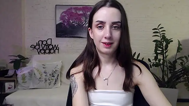 Snapshot of FranceskoJones chatting on 01-05-25, 03:22 FranceskoJones online show from 01-05-25, 03:22
