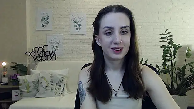 Snapshot of FranceskoJones chatting on 01-05-25, 09:03 FranceskoJones online show from 01-05-25, 09:03