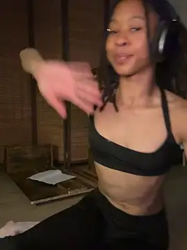 Snapshot of thebrattygoddess chatting on 12-13-24, 11:55 thebrattygoddess online show from 12-13-24, 11:55