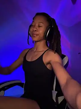 Snapshot of thebrattygoddess chatting on 12-19-24, 11:39 thebrattygoddess online show from 12-19-24, 11:39