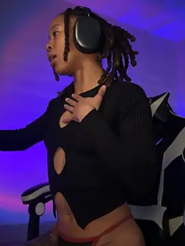 Snapshot of thebrattygoddess chatting on 01-14-25, 02:43 thebrattygoddess online show from 01-14-25, 02:43