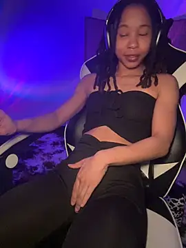 Snapshot of thebrattygoddess chatting on 02-05-25, 09:57 thebrattygoddess online show from 02-05-25, 09:57