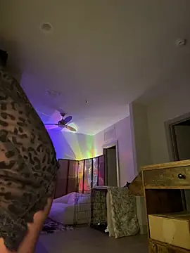 Snapshot of thebrattygoddess chatting on 02-20-25, 11:21 thebrattygoddess online show from 02-20-25, 11:21