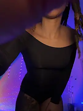 Snapshot of thebrattygoddess chatting on 02-13-26, 12:39 thebrattygoddess online show from 02-13-26, 12:39