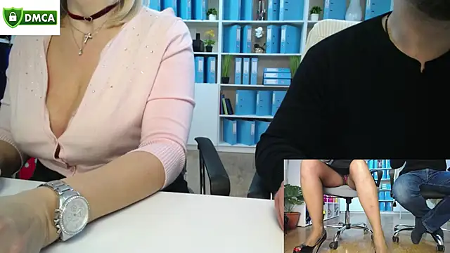 Snapshot of secret-office chatting on 10-31-25, 06:03 secret-office online show from 10-31-25, 06:03