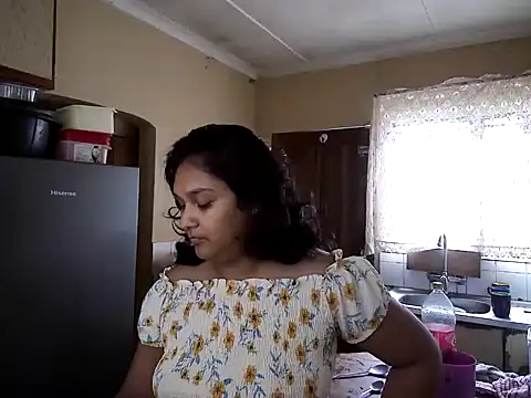 Indianbloom- online show from 09-14-25, 08:57