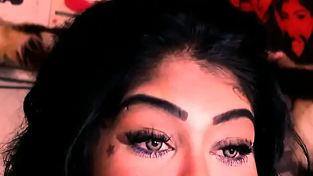 Snapshot of indian_dreamgirl chatting on 12-04-25, 08:17 indian dreamgirl online show from 12-04-25, 08:17