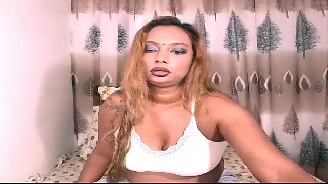 Snapshot of sexyindianchic chatting on 01-24-25, 06:03 sexyindianchic online show from 01-24-25, 06:03