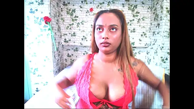 Snapshot of sexyindianchic chatting on 02-27-25, 10:48 sexyindianchic online show from 02-27-25, 10:48